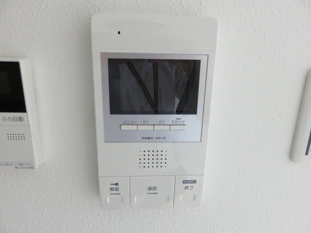 1LDK Apartment for Rent in Zushi, Kanagawa - Image 1