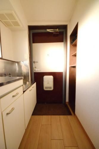 12-Unit Apartment Building for Sale in Kokubunji, Tokyo - Thumbnail 4