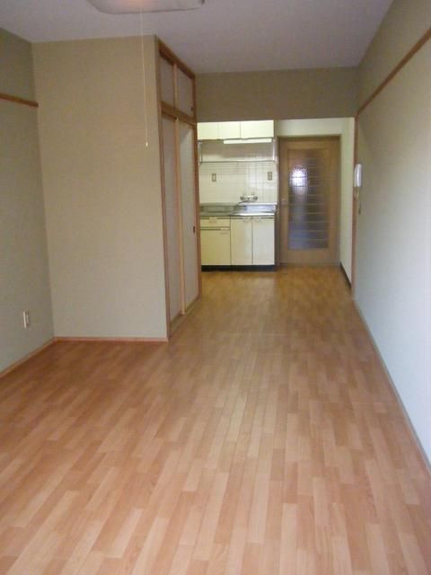 1R Apartment for Rent in Imizu City, Toyama, 33 sqm - Thumbnail 4