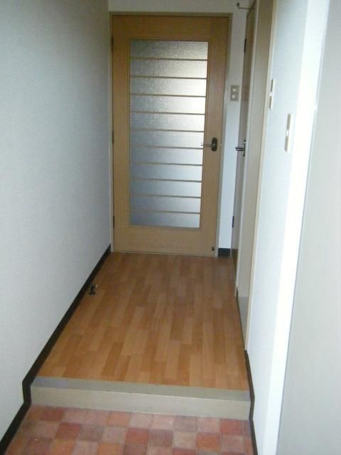 1R Apartment for Rent in Imizu City, Toyama, 33 sqm - Thumbnail 2
