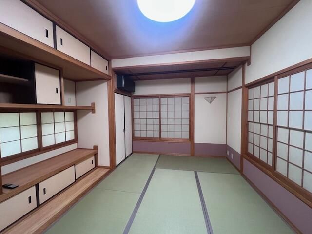3LDK Detached House in Matsuyama with Garden and Free Parking - Main Image