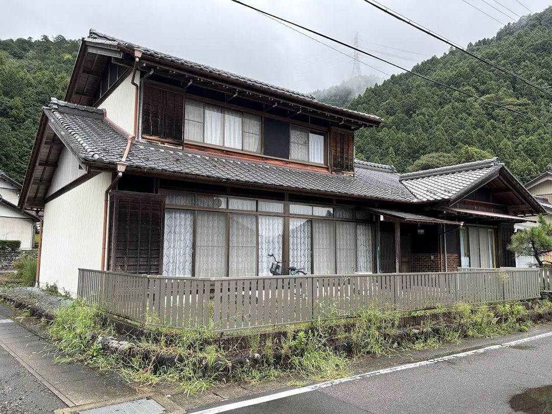 10LDK House with Land in Mino City, Gifu Prefecture - Thumbnail 2