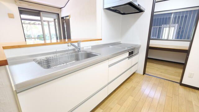 2009 Single-Story House for Sale in Miyazaki City, 119 sqm on 997 sqm Land - Thumbnail 3