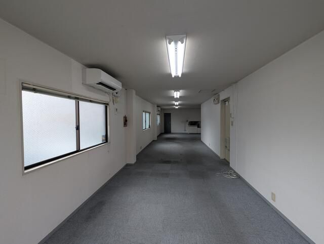 Commercial Space for Rent in Edogawa-ku, Tokyo – 60m² - Thumbnail 3