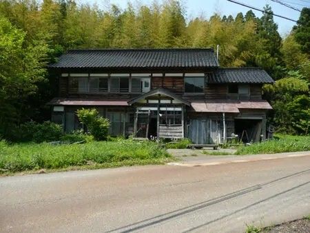 150-Year-Old Kominka with Wood Stove in Niigata Snow Country - Thumbnail 2