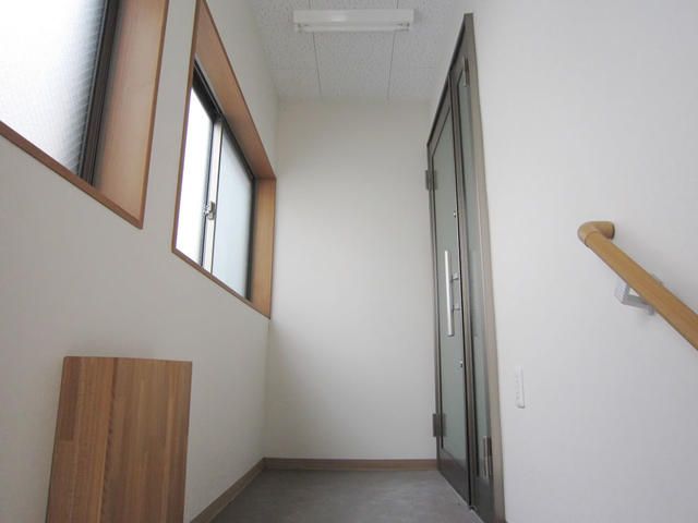 Office for Rent in Yamagata City 88.74 sqm - Thumbnail 2
