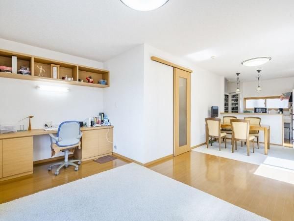 3SLDK Wooden House for Sale in Yokohama Tsurumi, Kanagawa - Thumbnail 2