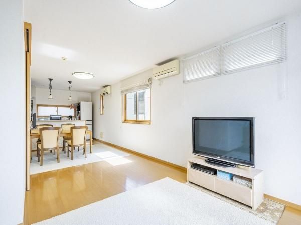 3SLDK Wooden House for Sale in Yokohama Tsurumi, Kanagawa - Thumbnail 4