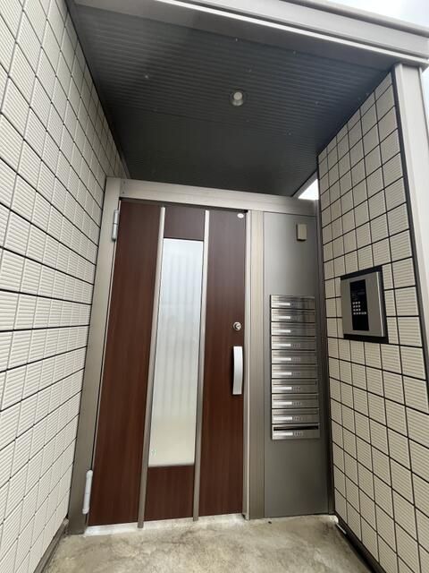1K Apartment for Rent in Tsuru City, Yamanashi - Thumbnail 3