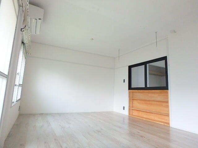 Renovated 1LDK Apartment for Sale in Asao-ku, Kawasaki - Thumbnail 3