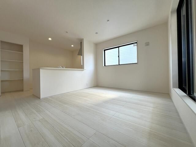 New 3LDK House in Kawaguchi, Saitama - October 2025 Completion - Thumbnail 2