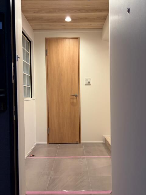 3LDK Apartment for Sale in Nezu, Bunkyo, Tokyo - Thumbnail 2