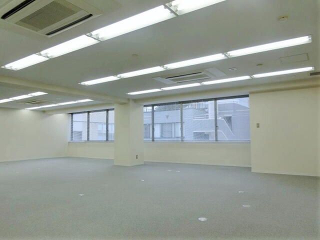 Yokosuka Office for Rent - 129.74 sqm in SRC Building - Thumbnail 2