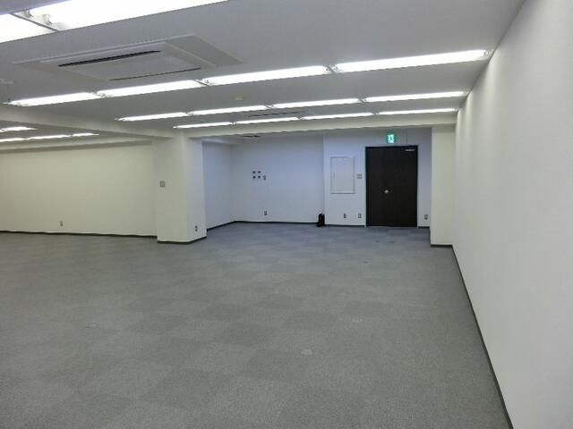 Yokosuka Office for Rent - 129.74 sqm in SRC Building - Thumbnail 4