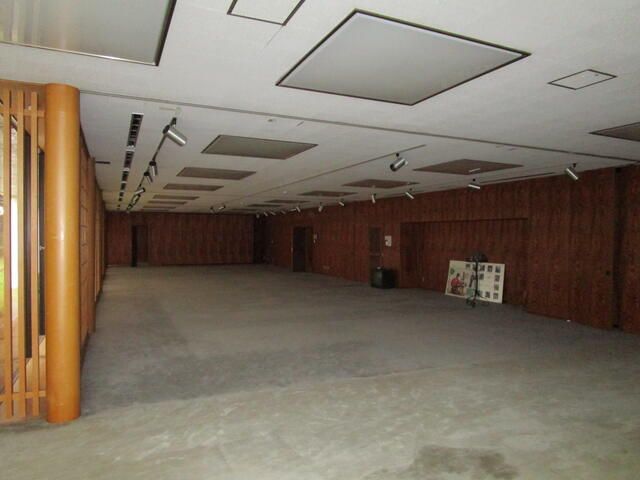 Yuki Kaikan Commercial Building for Lease in Yuki City, Ibaraki - Thumbnail 3