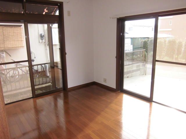 3LDK Apartment for Rent in Izumi Ward, Yokohama - 80.32 sqm - Thumbnail 3