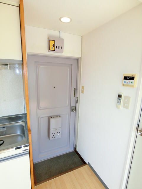 Studio Apartment for Rent in Kita City, Tokyo - 15.40m² - Thumbnail 2