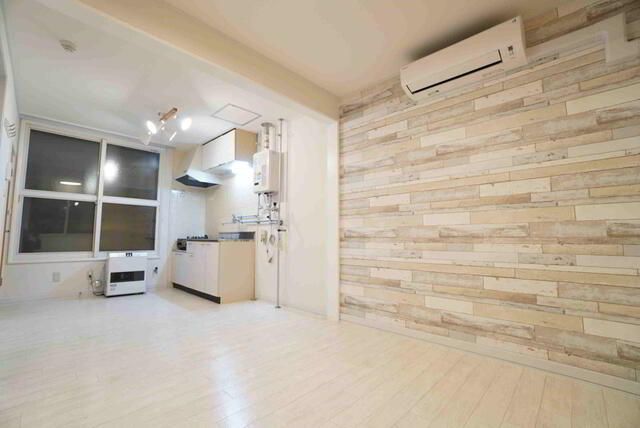 1R Apartment for Rent near Minami-jo 7-chome Station, Sapporo - Thumbnail 3