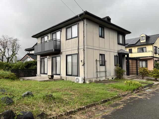 4LDK Detached House for Sale in Toyama City, Toyama - Thumbnail 2