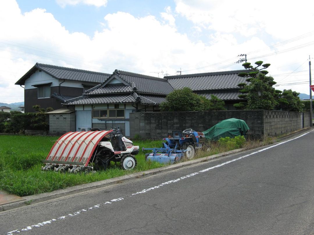 10LDK House for Sale on 851sqm Corner Lot in Takamatsu - Thumbnail 2