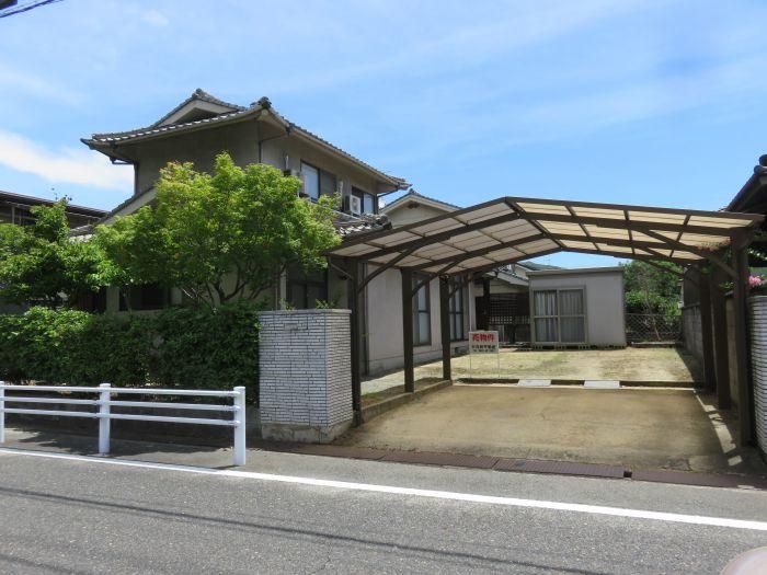 4LDK House for Sale in Kasaoka, Okayama with Parking - Thumbnail 2