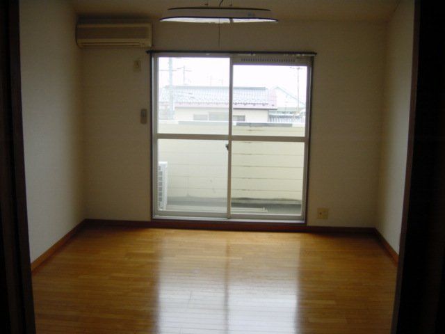 Royal Plaza 1K Apartment for Rent in Sendai, Miyagi - Thumbnail 3