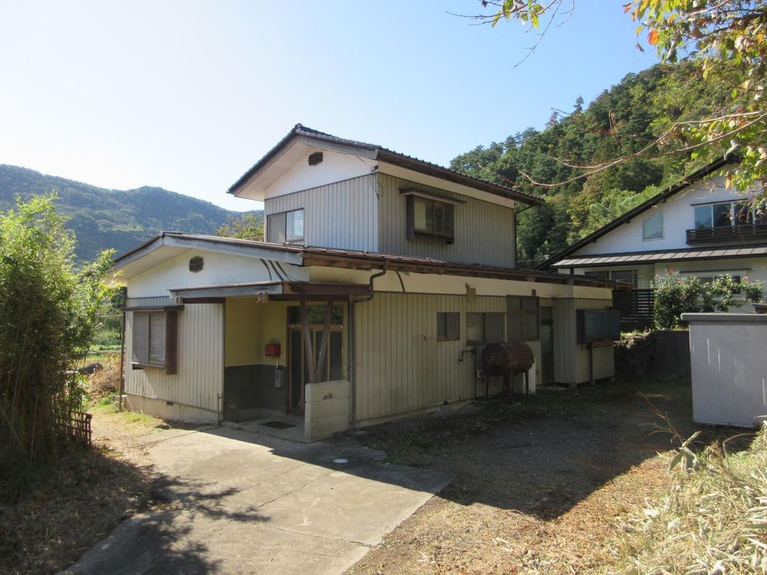 Chikuma Nagano 5DK House for Renovation on 819sqm Land - Image 7