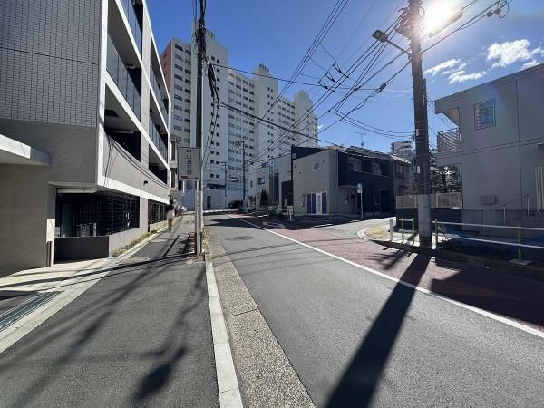 Alco Valoreno Shin-Itabashi 1DK Apartment for Sale in Itabashi - Thumbnail 3