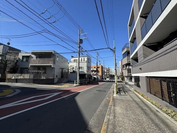 Alco Valoreno Shin-Itabashi 1DK Apartment for Sale in Itabashi - Thumbnail 2