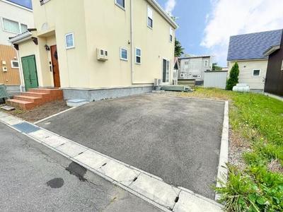 Modern 2LDK House for Sale in Hakodate, Hokkaido — Land, Higashiyama 1-chome, Aomori