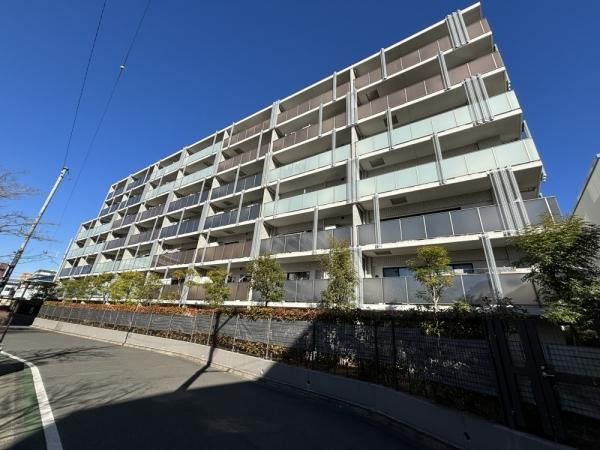 2SLDK Apartment for Sale in Kamakura, Kanagawa | Leaven River Elegance - Image 1