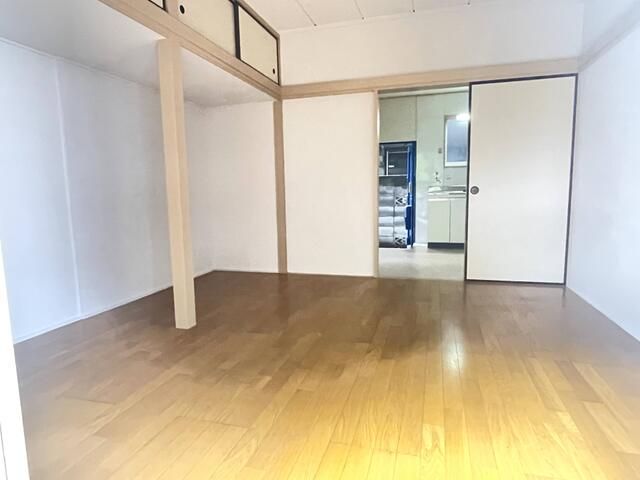 1K Apartment for Rent in Akishima, Tokyo - Thumbnail 3