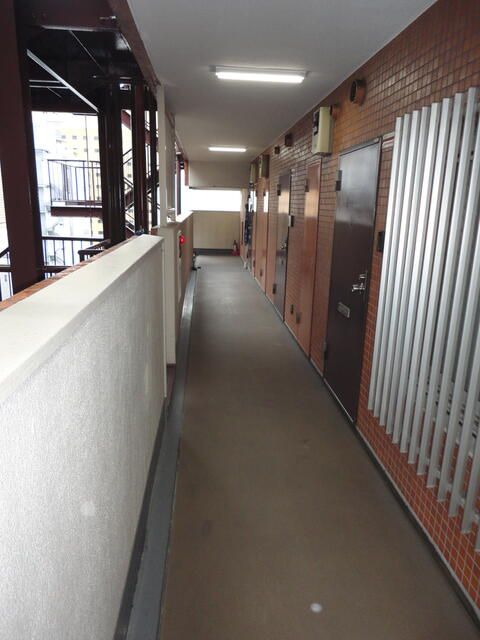 Office for Rent in Iidabashi, Chiyoda-ku Tokyo 27 sqm - Thumbnail 3