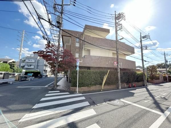 Grace Court Seijo 3LDK Apartment for Sale in Chofu, Tokyo - Thumbnail 4
