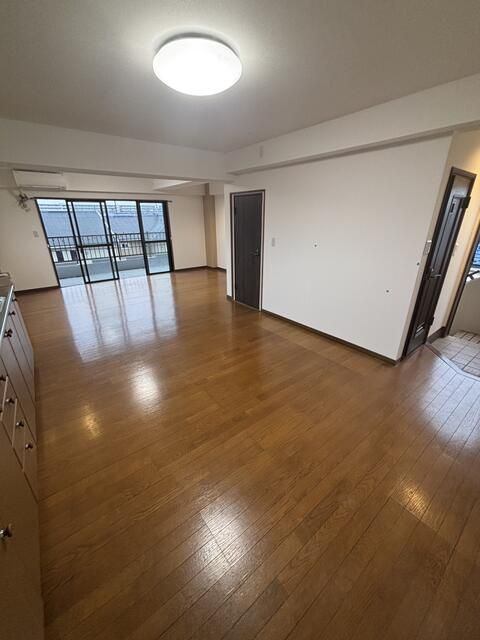 1R Apartment for Rent in Musashimurayama, Tokyo - 55,000 Yen - Thumbnail 3