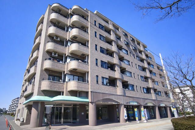 Flage North Kounosu 2SLDK Apartment for Sale Near Station - Thumbnail 2