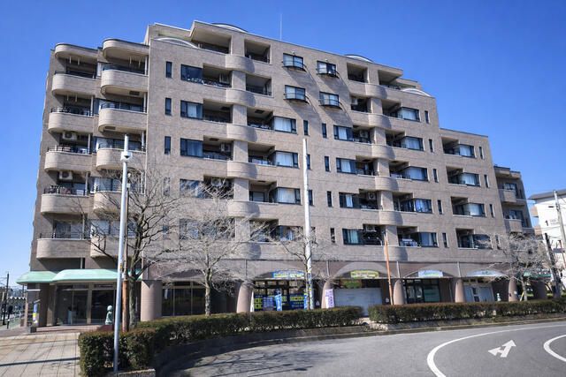 Flage North Kounosu 2SLDK Apartment for Sale Near Station - Thumbnail 3