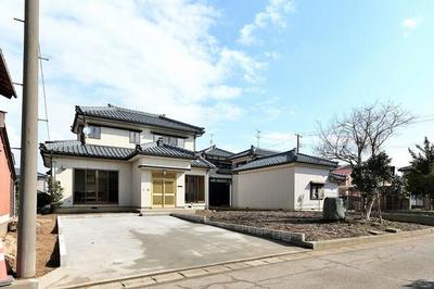 1995 Wooden House with Large Garden in Niigata's Nishikan Ward — Image 7, Nishikan, Niigata