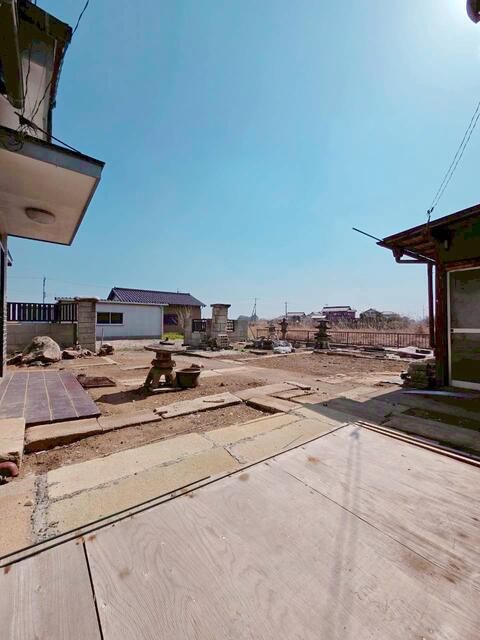 8DK Wooden House for Sale on Large Plot in Hanyu, Saitama - Thumbnail 4