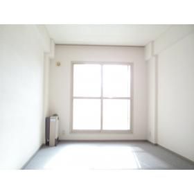 Sapporo Chuo-ku Apartment near Nishi 18-chome Station for Rent - Thumbnail 3