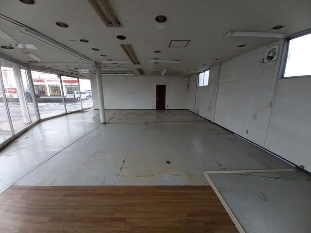 Commercial Building for Rent in Kofu, Yamanashi - 101.7 sqm - Thumbnail 2
