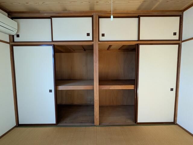 2LDK Apartment for Rent in Nirasaki, Yamanashi | Top Floor Corner Unit - Thumbnail 3