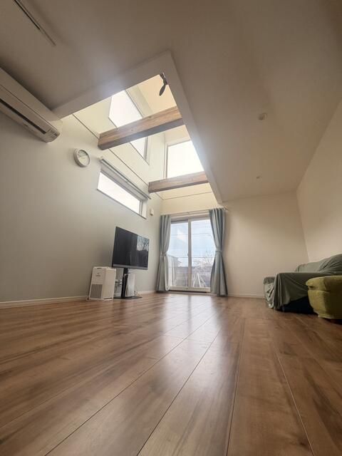 Modern 4LDK House in Quiet Chitose, Hokkaido | 2019 Build - Thumbnail 2