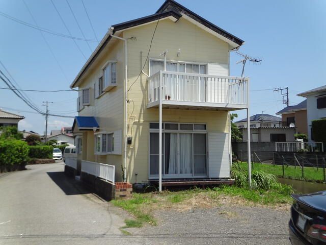 4LDK House for Sale in Quiet Tateyama, Chiba with Free Parking - Thumbnail 2