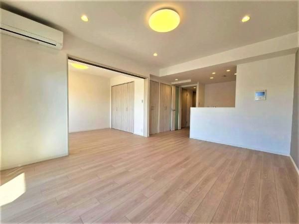 2SLDK Condo for Sale in Koto Ward, Tokyo - East Parks Oshima - Thumbnail 4