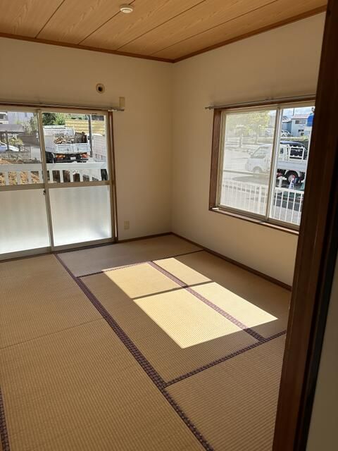 3DK Apartment for Rent in Chiba City, Midori Ward - 53.41m² - Thumbnail 2