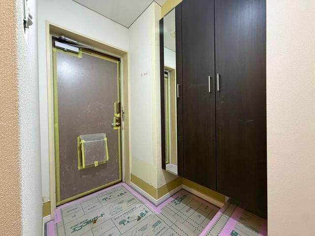 3LDK Apartment for Sale in Isogo, Yokohama, Kanagawa - Thumbnail 2