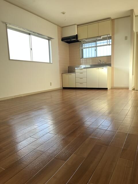 2LDK Apartment for Rent in Kiyose, Tokyo with Free Parking & Internet - Thumbnail 3
