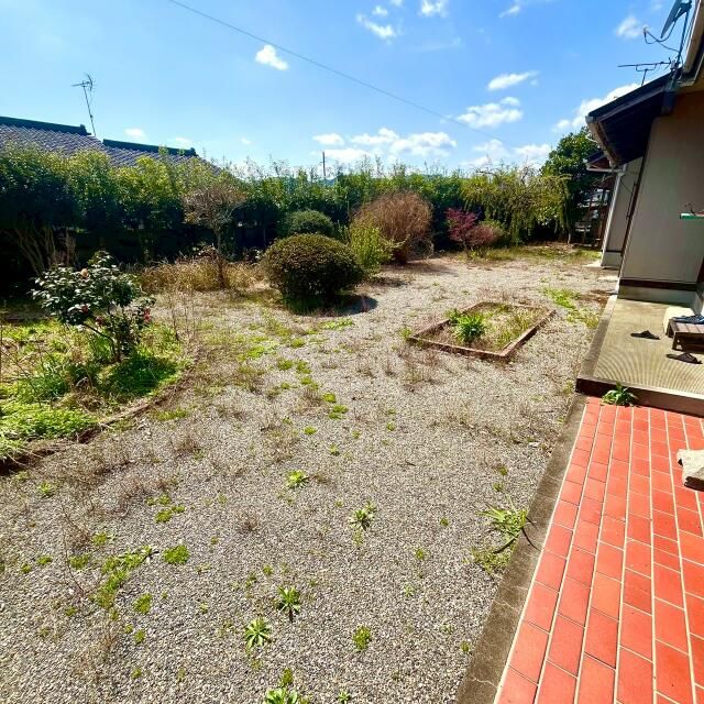 4LDK House with Separate Guest Home in Hitoyoshi, Kumamoto - Image 11