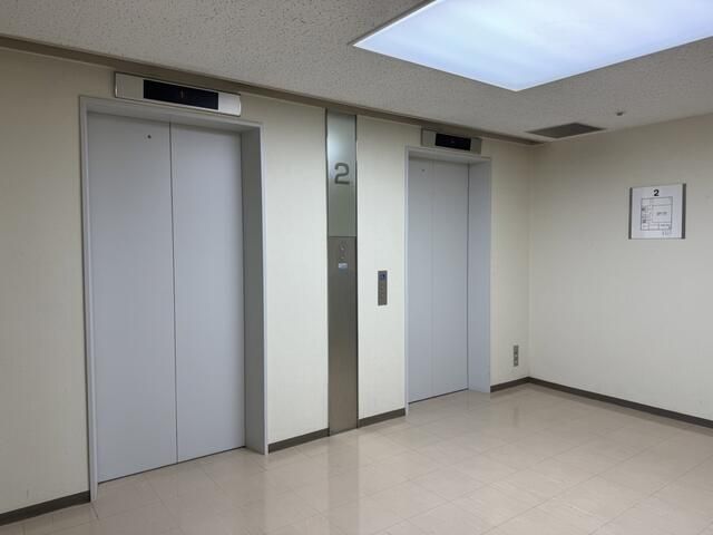 Office Space for Rent in Toyama City - 97.52m² - Thumbnail 3